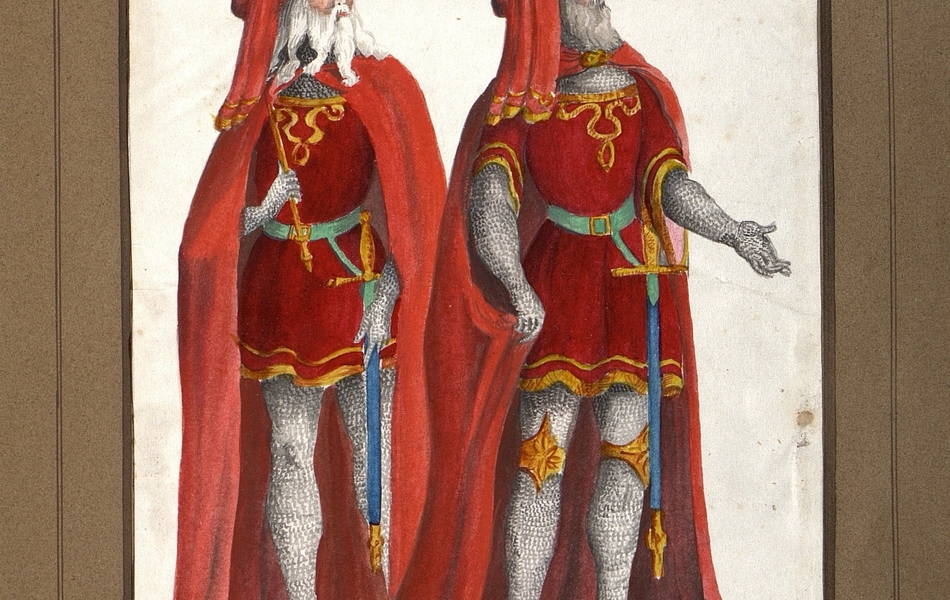 Deux hommes de face avec les visages de profil, vêtus de tuniques rouges bordées d'or sur des cottes de mailles.  Ils portent de longues capes rouges et sont coiffés des chaperons rouges.  Des épées sont suspendues à leurs ceintures vertes.