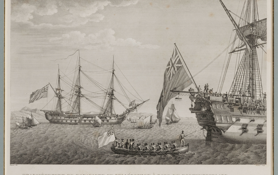 Au premier plan, Napoléon est dans un canot qui approche du Northumberland. A l'arrière plan est représenté le Bellérophon.