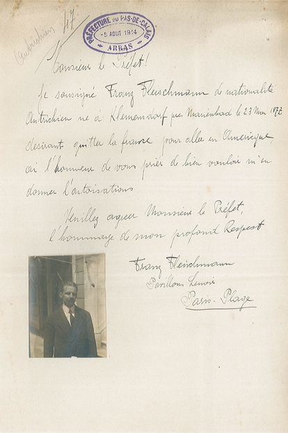 Photographie noir et blanc de Franz Fleichmann en buste. 