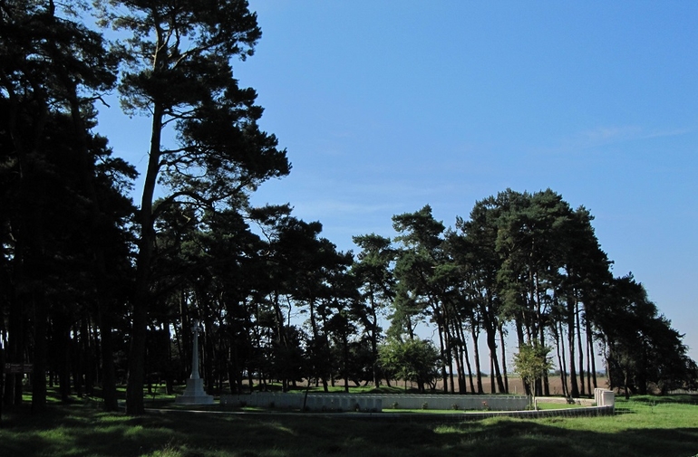 Photographie du Givenchy Road Canadian Cemetery